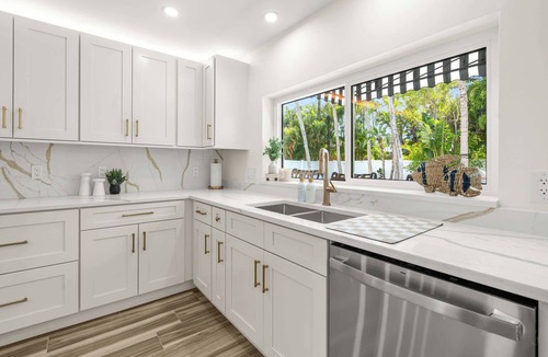 Ringling Estates House | St. Armands Circle Luxe 5BR Home with Private Pool