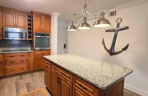 Astor Apartment | St. Johns Riverside Retreat, fish, boat, relax. Long stays welcome.