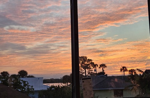 Palm City House | St. Lucie River Breezes - Downtown Stuart and Beaches Within Minutes