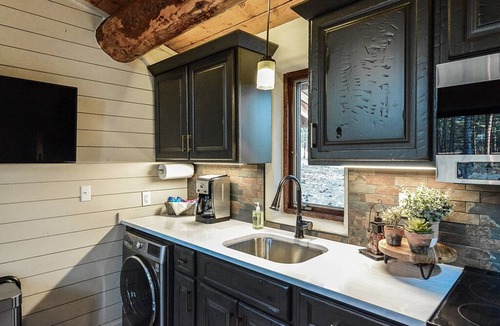 Buena Vista Apartment | Starry Nights, World so Bright