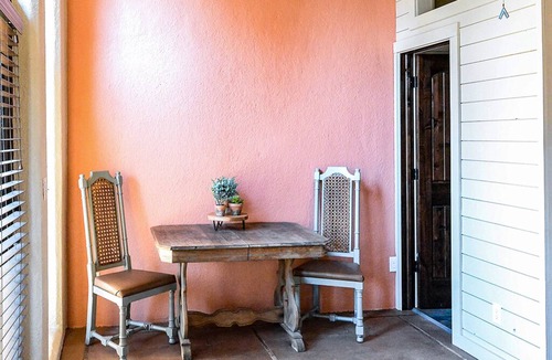 Buena Vista Apartment | Starry Nights, World so Bright