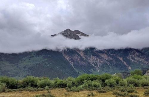 Twin Lakes House | Stay Twin Lakes Cabin 3