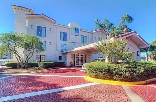 Highlands Hotel | Stayable Jacksonville North