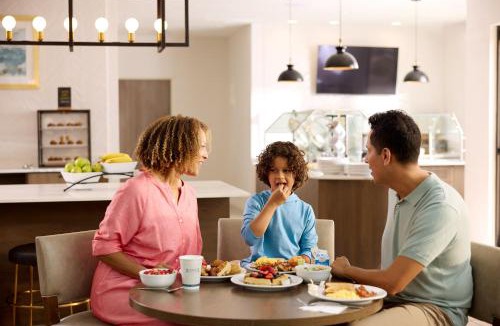 Albuquerque Hotel | Staybridge Suites - Albuquerque Airport by IHG