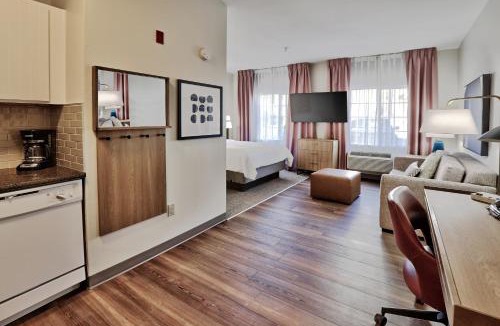 Albuquerque Hotel | Staybridge Suites - Albuquerque Airport by IHG