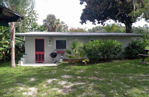 Satsuma Cabin | Stegbone's Fish Camp - Cabin 5