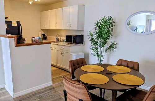 Gainesville Condo | Steps from Shands. Ready for Rotations: Mid-July and October Rotations Available