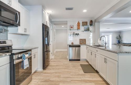 Ballast Point House | Steps to Bayshore Blvd! snowbird retreat w/Pool