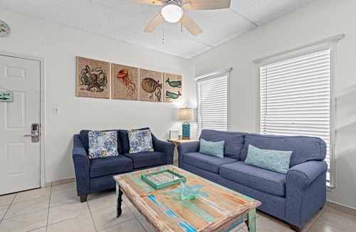 South Padre Island Apartment | Steps to Beach, Near Blackbeard's Restaurant