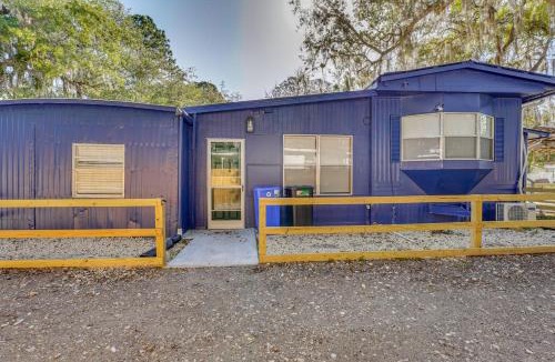 Cross Creek House | Steps to Orange Lake: Pet-Friendly Getaway!