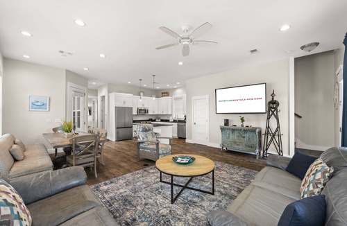 Biltmore Beach House | Steps to Sand Private Pool Sleeps 12