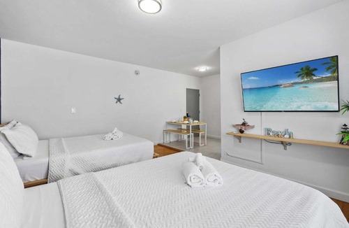 North Beach Apartment | Studio Haven Miami Beach Steps to Sand