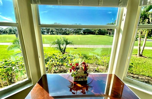 Palmer Ranch Condo | STUNNING 2 BED 2 BATH CONDO IN STONEYBROOK GOLF AND COUNTRY CLUB