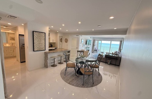 Moorings Condo | Stunning Beachfront Condo - Professionally Designed