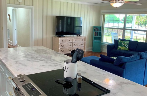 Sebring House | Stunning, 'Old Florida' lake house in Sebring, Florida with private dock!