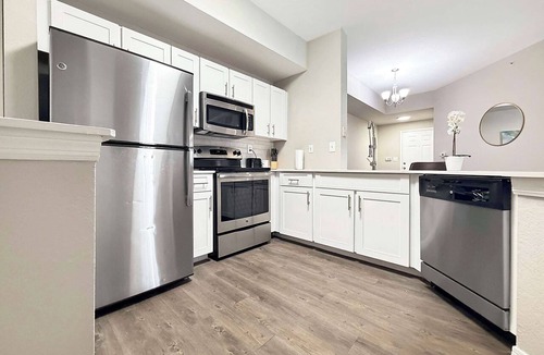 Westchase Apartment | Stylish 2BR Retreat Near Midtown Tampa