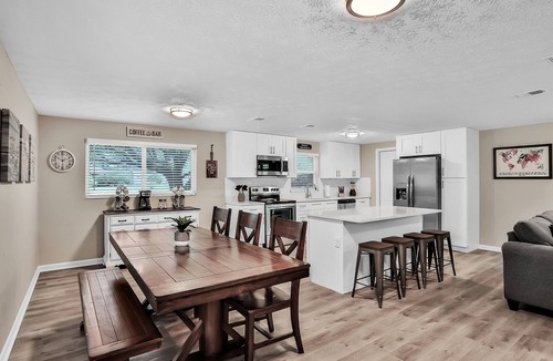 Orange Park House | ⭐️Stylish 3/2 🏡 fully renovated in Orange Park⭐️