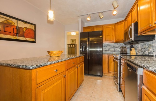 Little Rock House | Stylish 3 Bedroom 2.5 Bath Courtyard