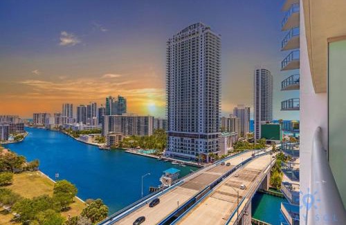 Hallandale Beach Hotel | Stylish Apartment Near Beach