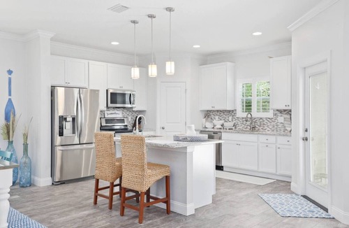Jacksonville Beach House | Stylish Beach Home With Pool & Putting Green
