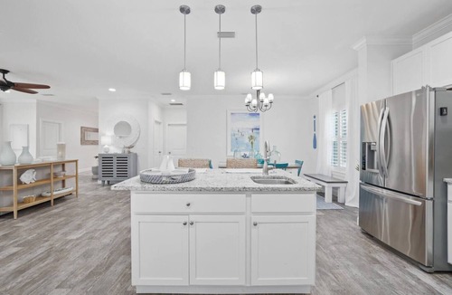 Jacksonville Beach House | Stylish Beach Home With Pool & Putting Green