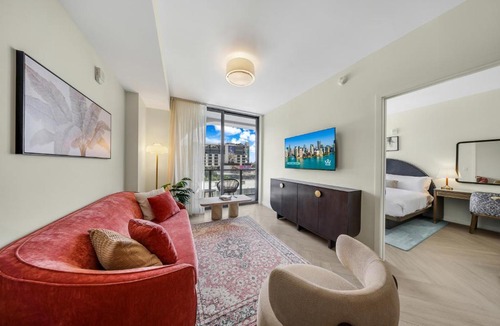 Wynwood Art District Apartment | Stylish Condo in Prime Location - Pool & Gym