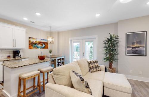 Downtown House | Stylish dog-friendly townhome with firepit & enclosed yard - blocks to downtown