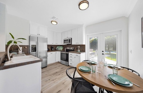 Poinsettia Heights House | Stylish Fort Lauderdale Home - Pool, Comfort & Location
