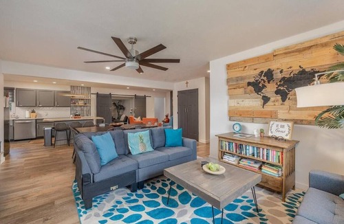 Springfield House | Stylish Modern Home: Entertaining Den & Prime Location!