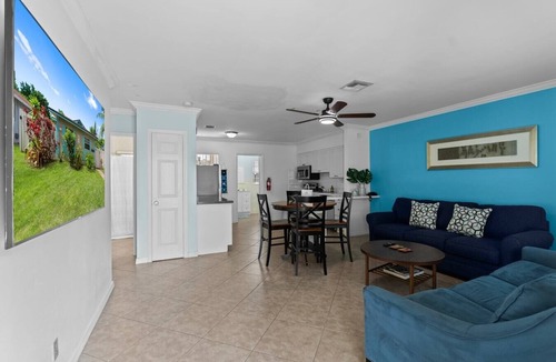 Downtown Fort Lauderdale House | Stylish Retreat Near Las Olas