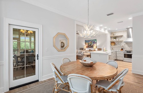 Watercolor Condo | Stylish WaterColor Condo - 2BR, 2BA, Wrap Balcony + Resort Perks + 2 Bikes