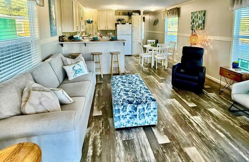 Navarre Cottage | Sum Beaches Paradise Cottage 7