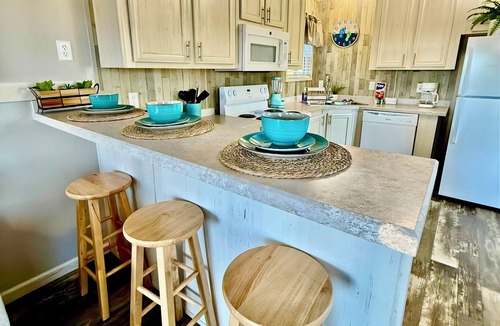 Navarre Cottage | Sum Beaches Paradise Cottage 7