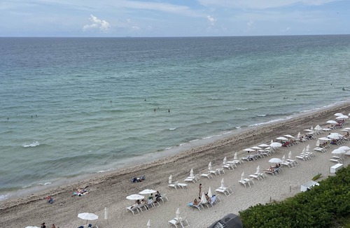 Hallandale Beach Resort | Summer special One bedroom apartment in BEACH CLUB CONDO