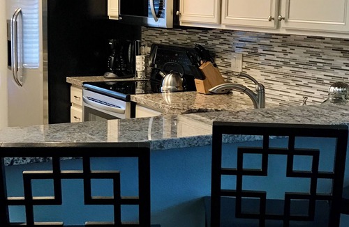 Quail Hill Condo | SUMMER SPECIALS: Over the Moon in this comfy Moon Valley Condo ! Pool & Spa
