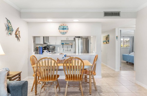 Crescent Beach Condo | Summer Vacation/Close to St Augustine/Steps to Beach, Pool, Dock/Beach Supplies