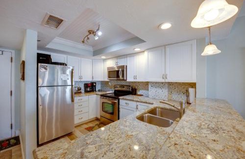 Daytona Beach Shores House | Sun, Sand, Poolside Vibes! Daytona Shores Retreat