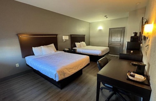 Pleasanton Hotel | Sunbridge Inn & Suite Extended Stay