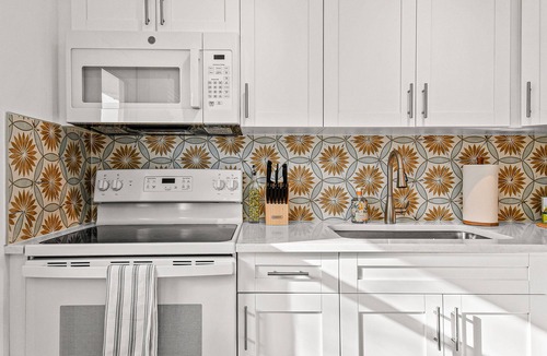 Southwest Apartment | "Sunflower Cottage Apt" 2/1