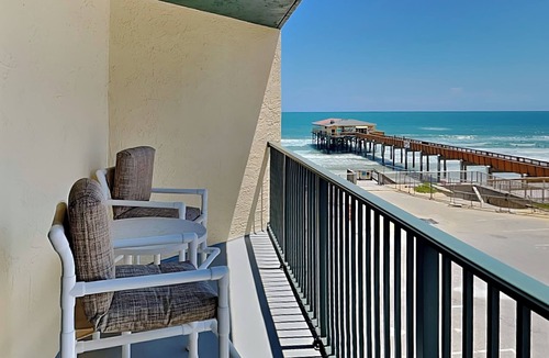 Daytona Beach Shores Condo | Sunglow Resort 305 by Distinctive Beach Rentals