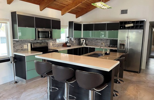 Anglers Park House | Sunlit Treasure — Your Private Keys Retreat in Key Largo