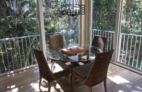 Wabasso Beach Condo | Sunny and quiet condo in Sea Oaks, 4 minute bike ride to beach, 4 bikes included