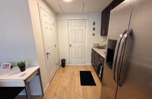 Orlando Apartment | Sunny Baldwin Park Studio Walk to Cafés & Downtown Orlando