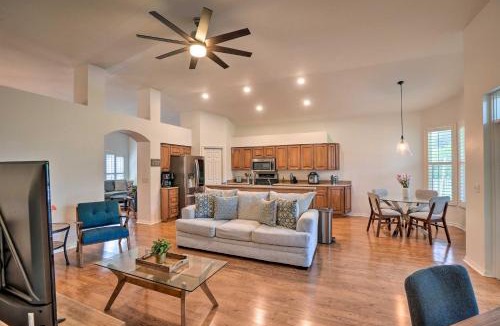 Sterling Ranch House | Sunny Brandon Getaway w/Fire Pit!