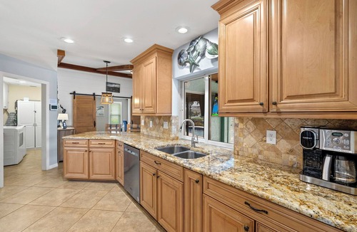 Caloosahatchee House | Sunny Cape Coral Pool Home