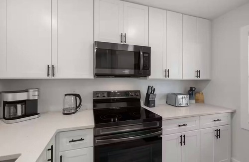 Osprey House | Sunny Coastal Escape