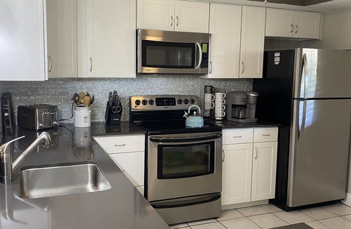 Kings Lake Condo | Sunny Florida Escape: 2-Bed Condo Minutes from Beaches & Fun!
