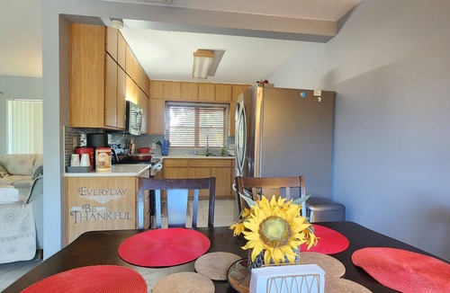 Orlando House | Sunny palm breeze home near UCF
