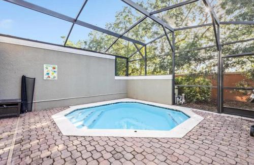 Bellavida Apartment | Sunny Poolside Escape