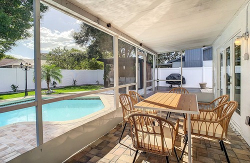 Country Place House | “Sunny Retreat” Pool & mini Golf